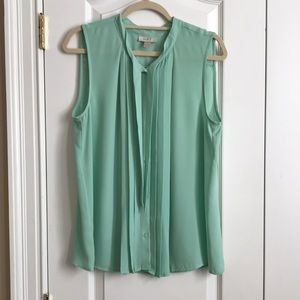 Vintage-Inspired Sleeveless Blouse